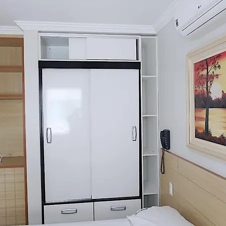 Diroma Rio Quente 1Km Do Hot Park Apartment Exterior photo